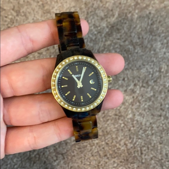 Women’s Fossil watch - Picture 2 of 3